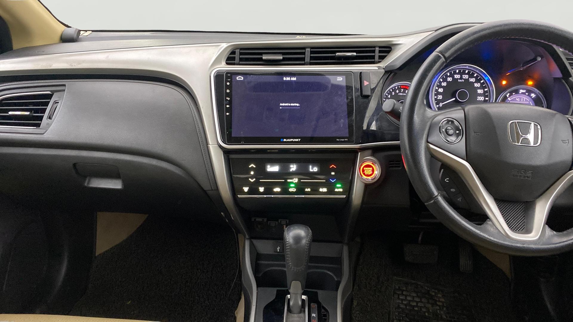 View 2017 Honda City ZX MT Diesel Anniversary Edition Image 18 Used 2017 Honda City ZX MT Diesel Anniversary Edition Image 18