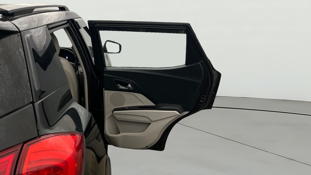 View Mahindra XUV300 Image 8 Used Mahindra XUV300 Image 8
