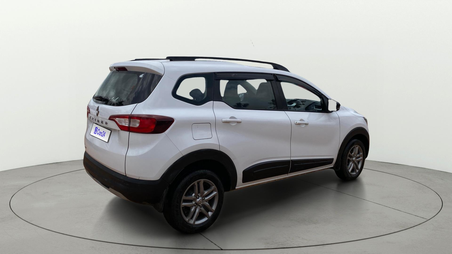View 2021 Renault Triber RXZ Image 44 Used 2021 Renault Triber RXZ Image 44