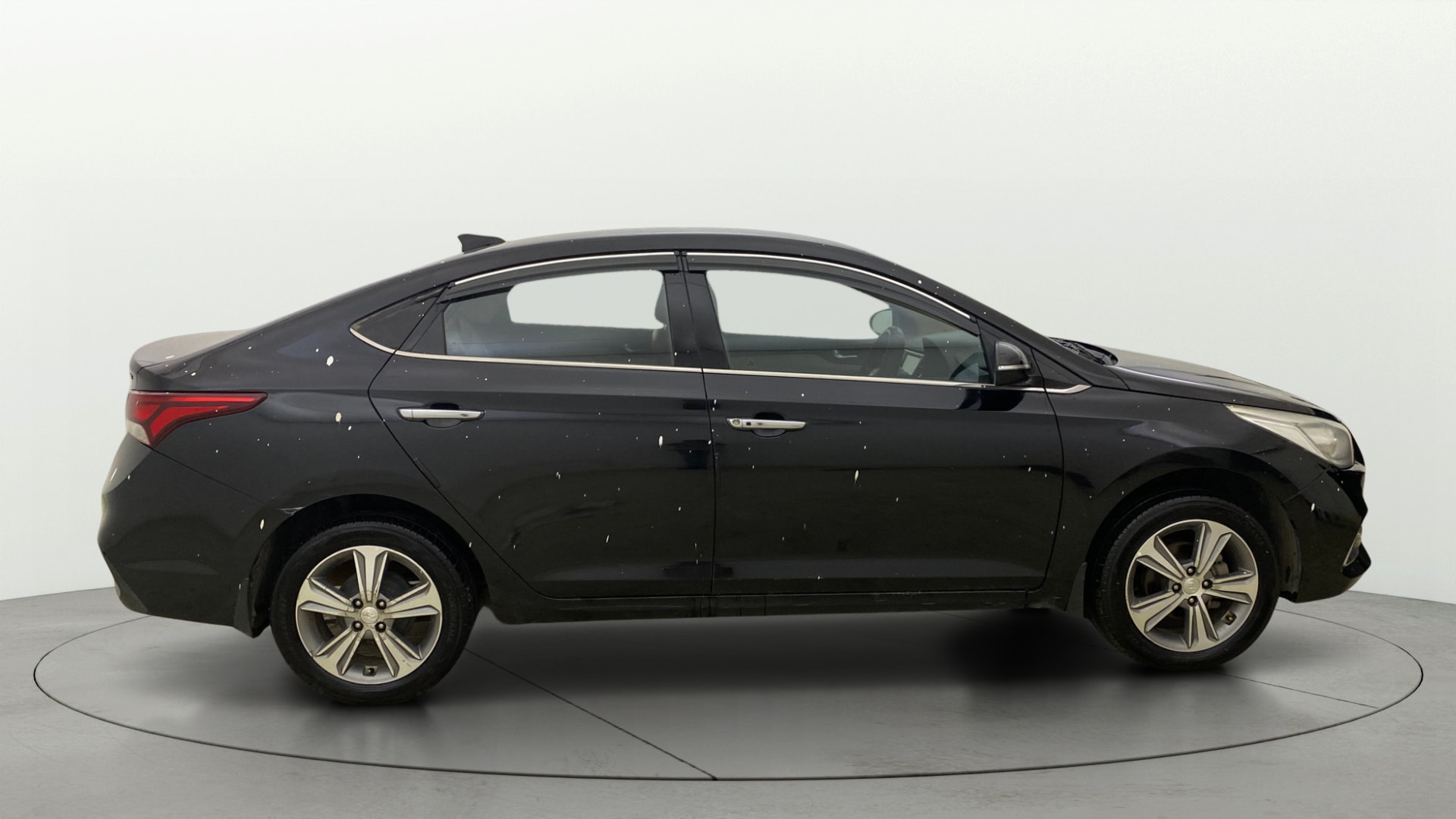 View 2019 Hyundai Verna 1.6 VTVT SX Image 9 Used 2019 Hyundai Verna 1.6 VTVT SX Image 9