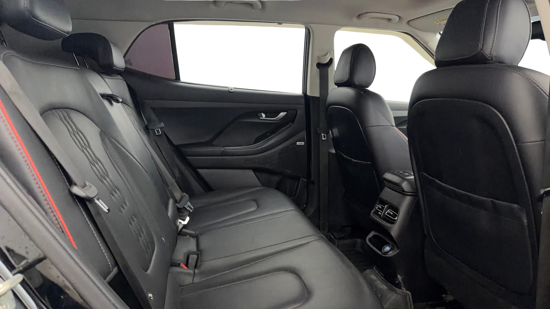 View 2023 Hyundai Creta SX (O) 1.5 Diesel AT Knight Edition Image 37 Used 2023 Hyundai Creta SX (O) 1.5 Diesel AT Knight Edition Image 37