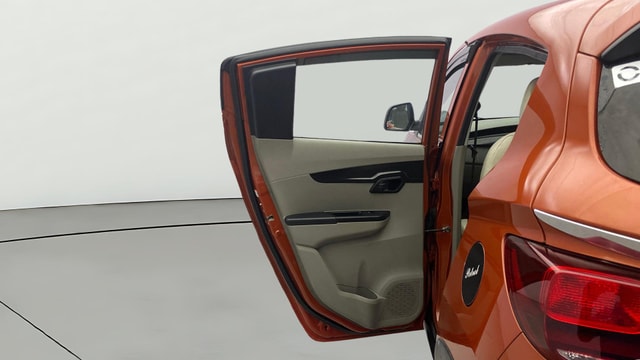 View Mahindra KUV100 Image 22 Used Mahindra KUV100 Image 22
