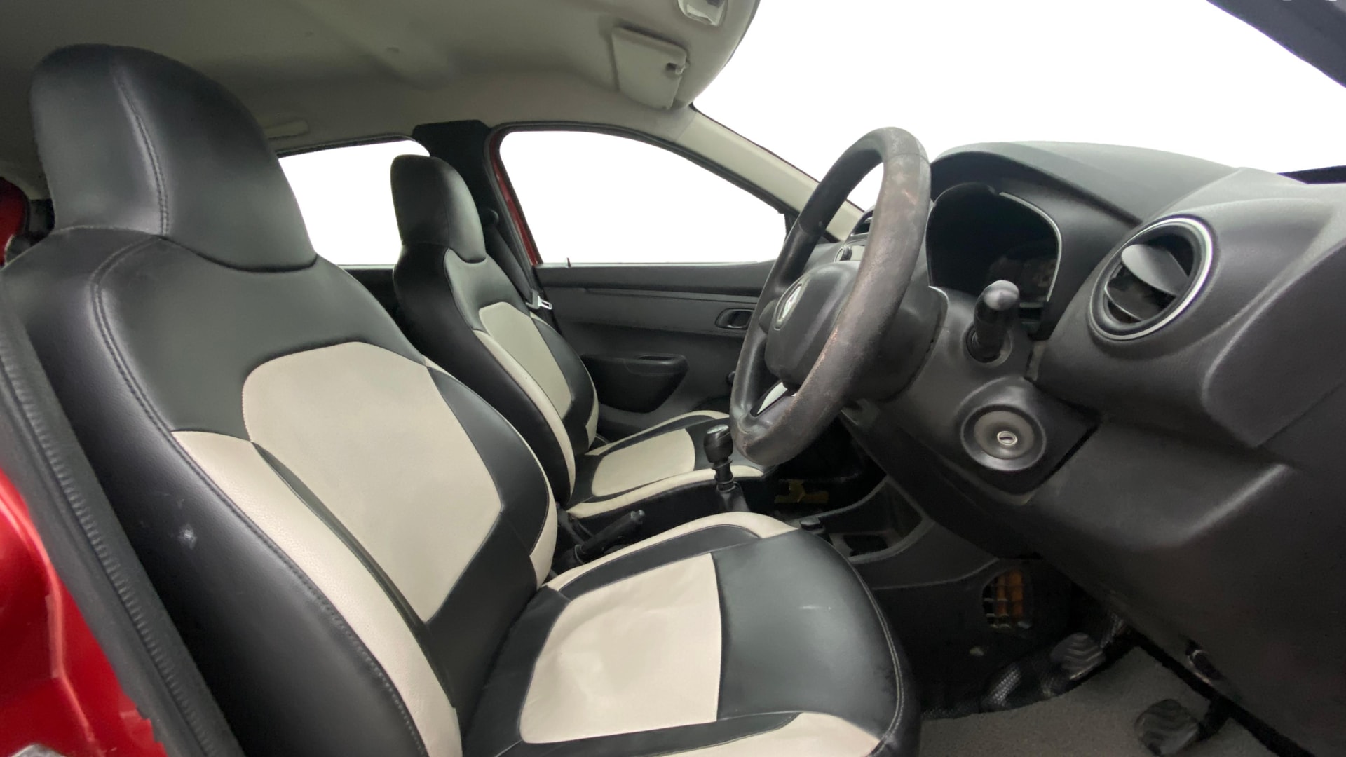 View 2017 Renault Kwid RXL 1.0 Image 25 Used 2017 Renault Kwid RXL 1.0 Image 25