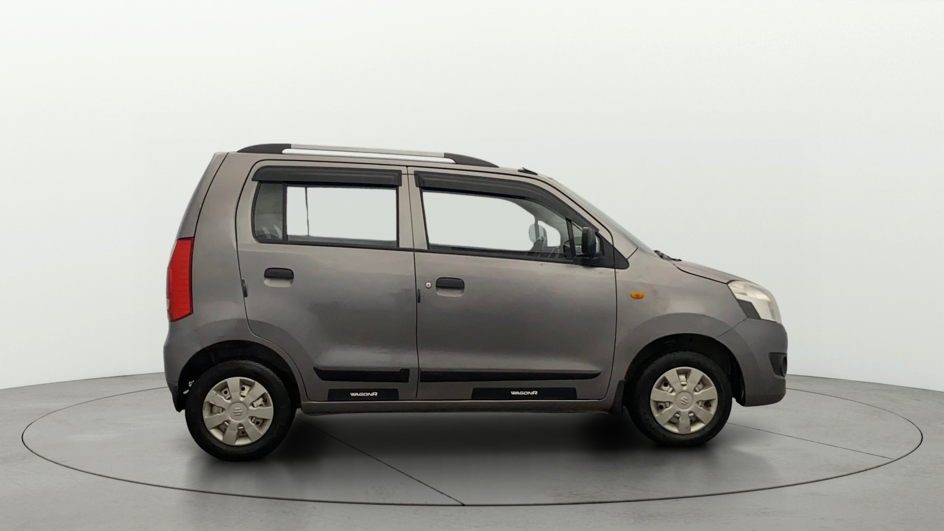 View 2017 Maruti Suzuki 1000 Base Variant Image 25 Used 2017 Maruti Suzuki 1000 Base Variant Image 25