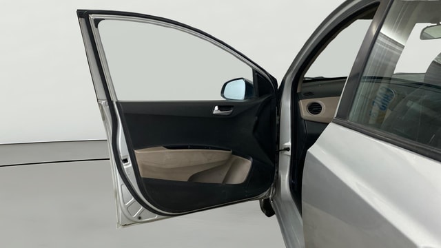 View Hyundai Xcent Image 30 Used Hyundai Xcent Image 30