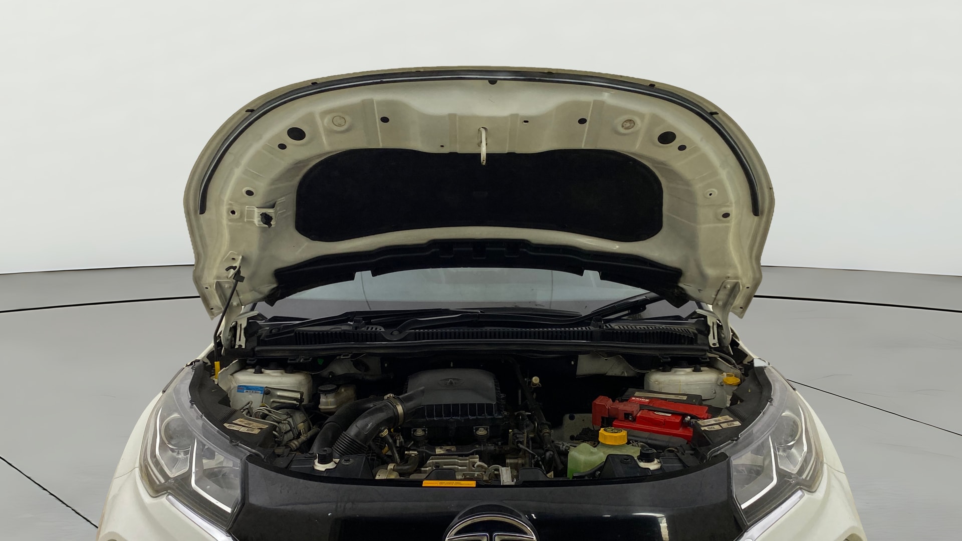 View 2023 Tata Nexon Revotron XE Image 20 Used 2023 Tata Nexon Revotron XE Image 20
