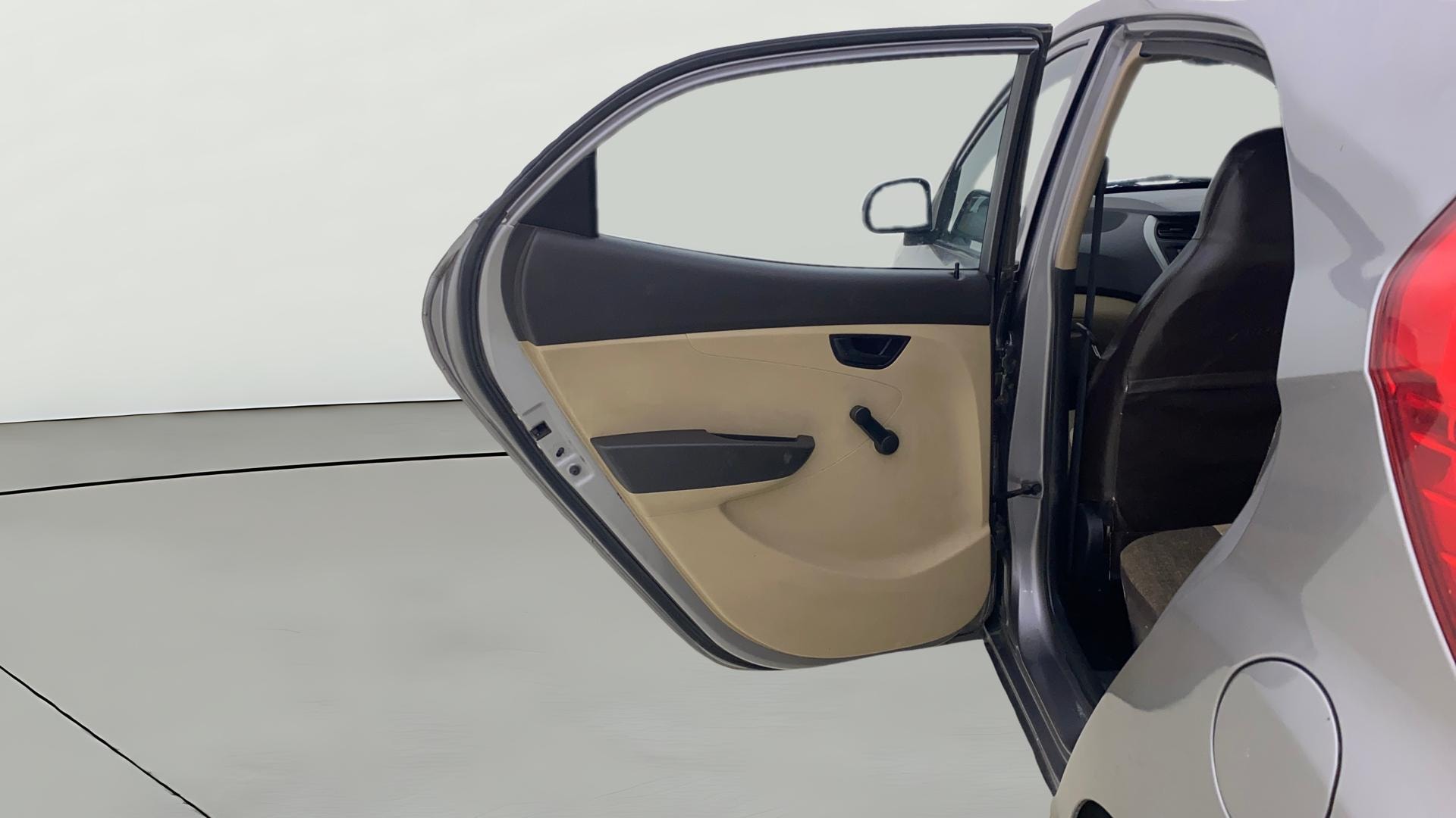 View 2014 Hyundai EON Era Plus Image 22 Used 2014 Hyundai EON Era Plus Image 22