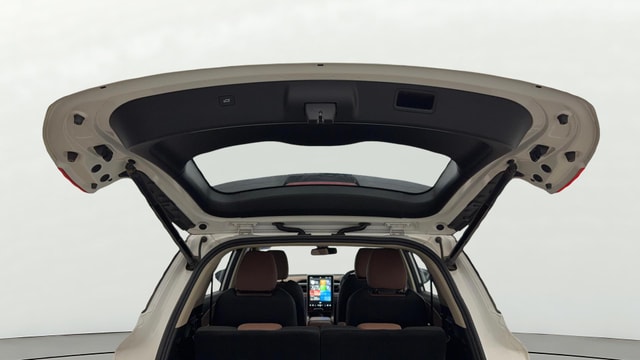 View MG Hector Plus Image 33 Used MG Hector Plus Image 33