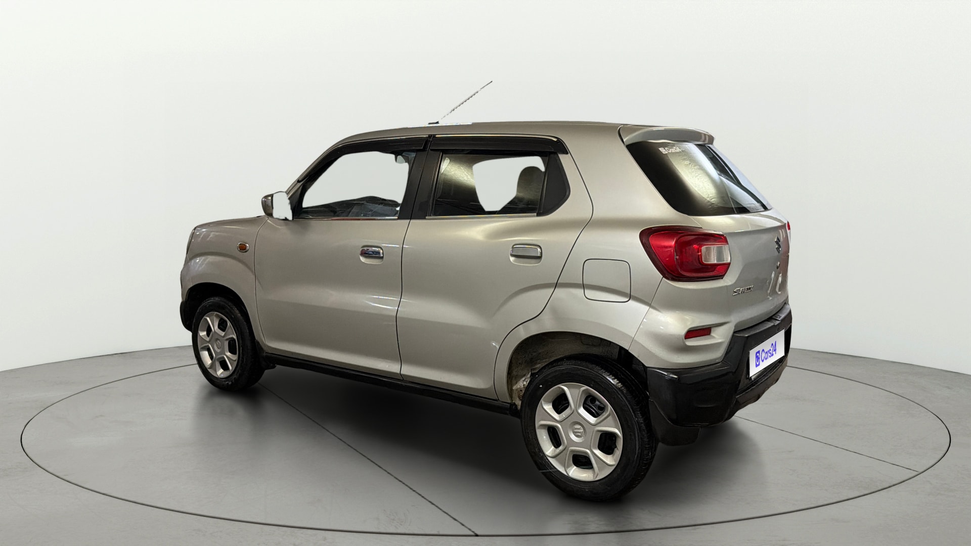 View 2019 Maruti Suzuki 1000 Base Variant Image 2 Used 2019 Maruti Suzuki 1000 Base Variant Image 2