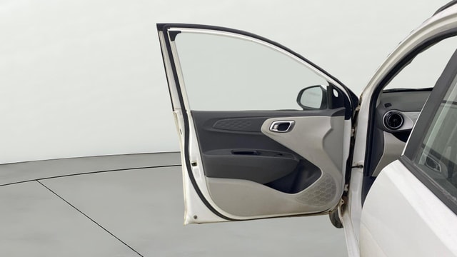 View Hyundai Grand i10 Image 31 Used Hyundai Grand i10 Image 31