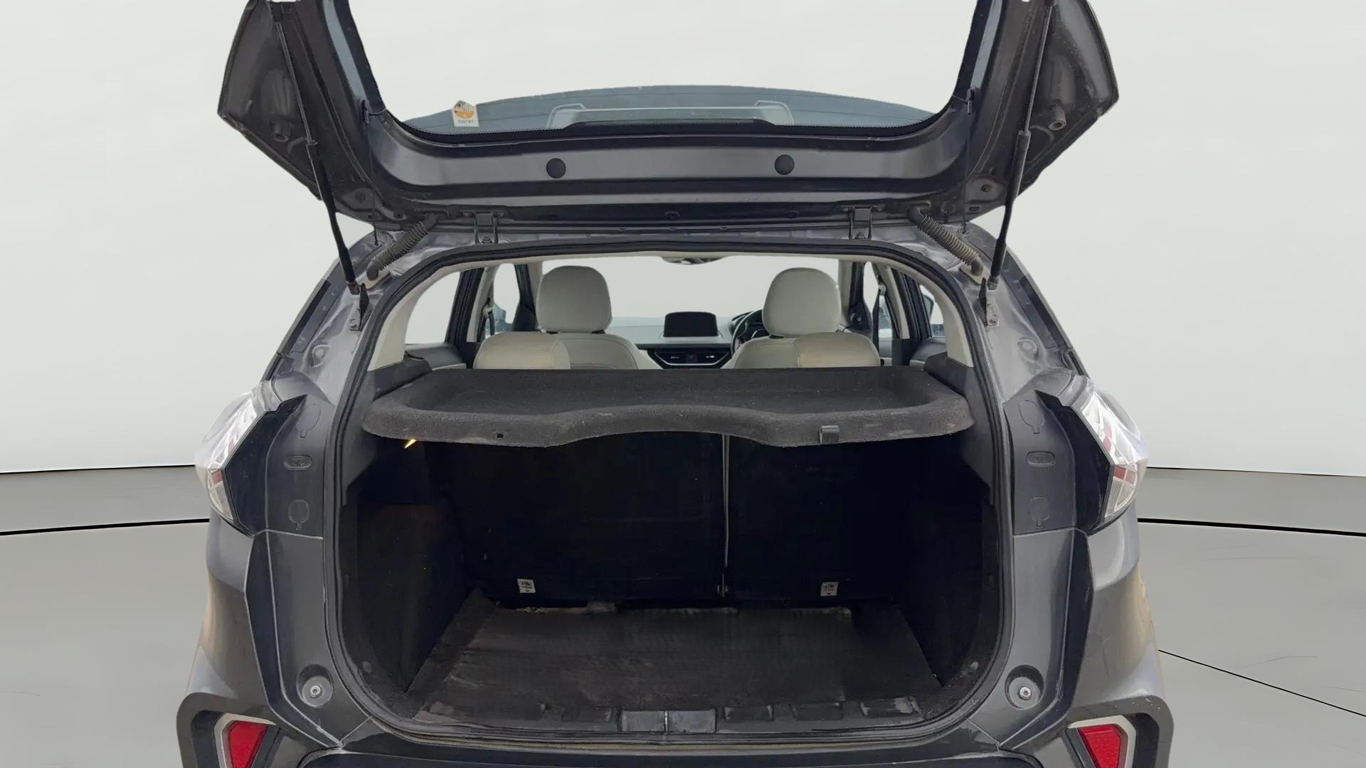 View 2022 Tata Nexon Revotron XE Image 42 Used 2022 Tata Nexon Revotron XE Image 42