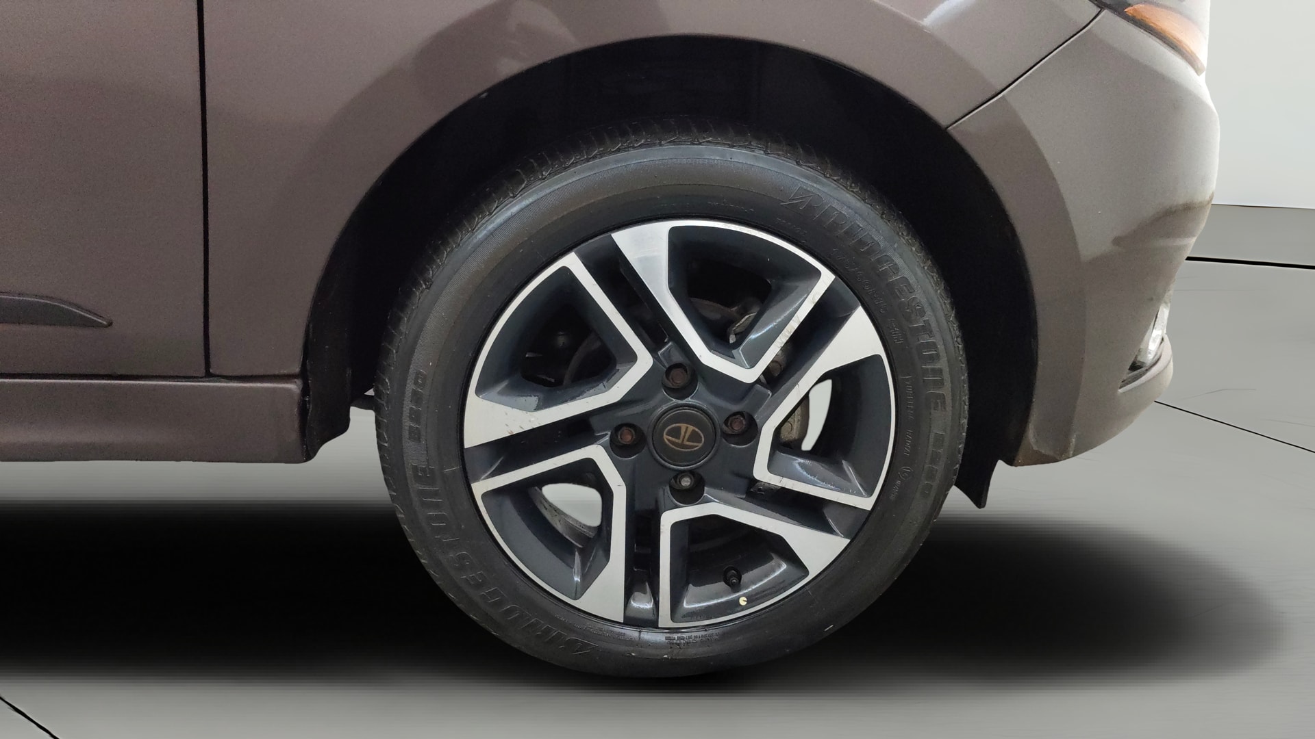 View 2020 Tata Tigor XE Diesel Image 40 Used 2020 Tata Tigor XE Diesel Image 40