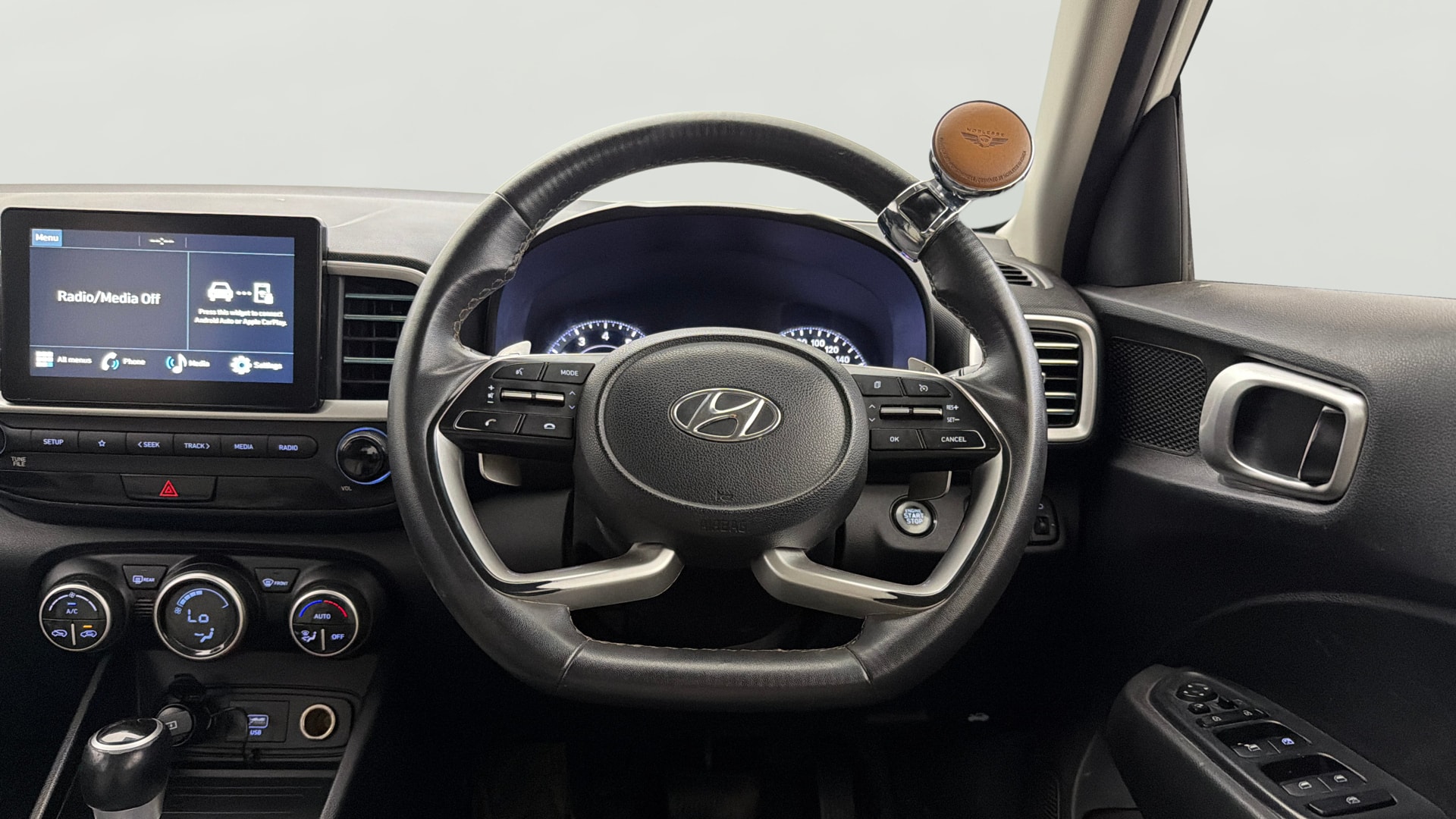 View 2021 Hyundai Venue SX Plus 1.0 Petrol AT Image 21 Used 2021 Hyundai Venue SX Plus 1.0 Petrol AT Image 21