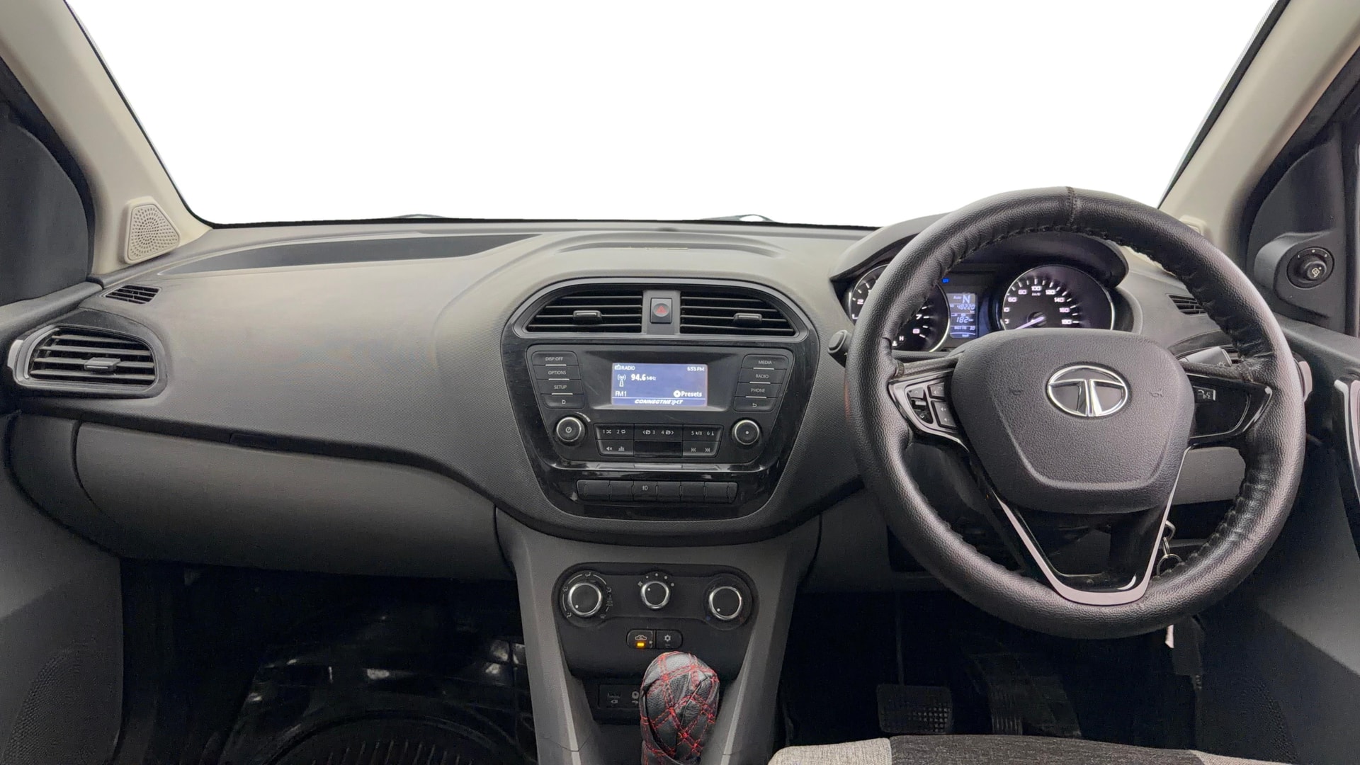 View 2018 Tata Tigor XE Diesel Image 15 Used 2018 Tata Tigor XE Diesel Image 15