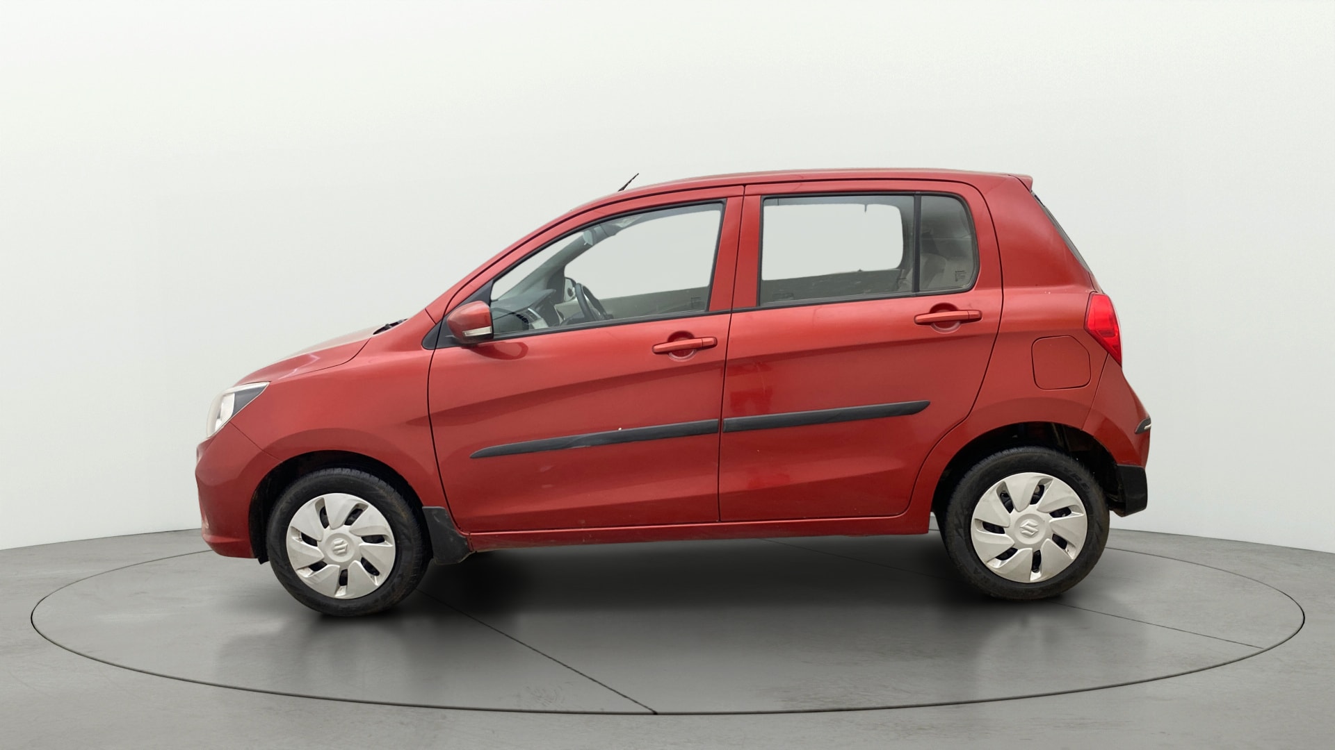 View 2018 Maruti Suzuki 1000 Base Variant Image 5 Used 2018 Maruti Suzuki 1000 Base Variant Image 5