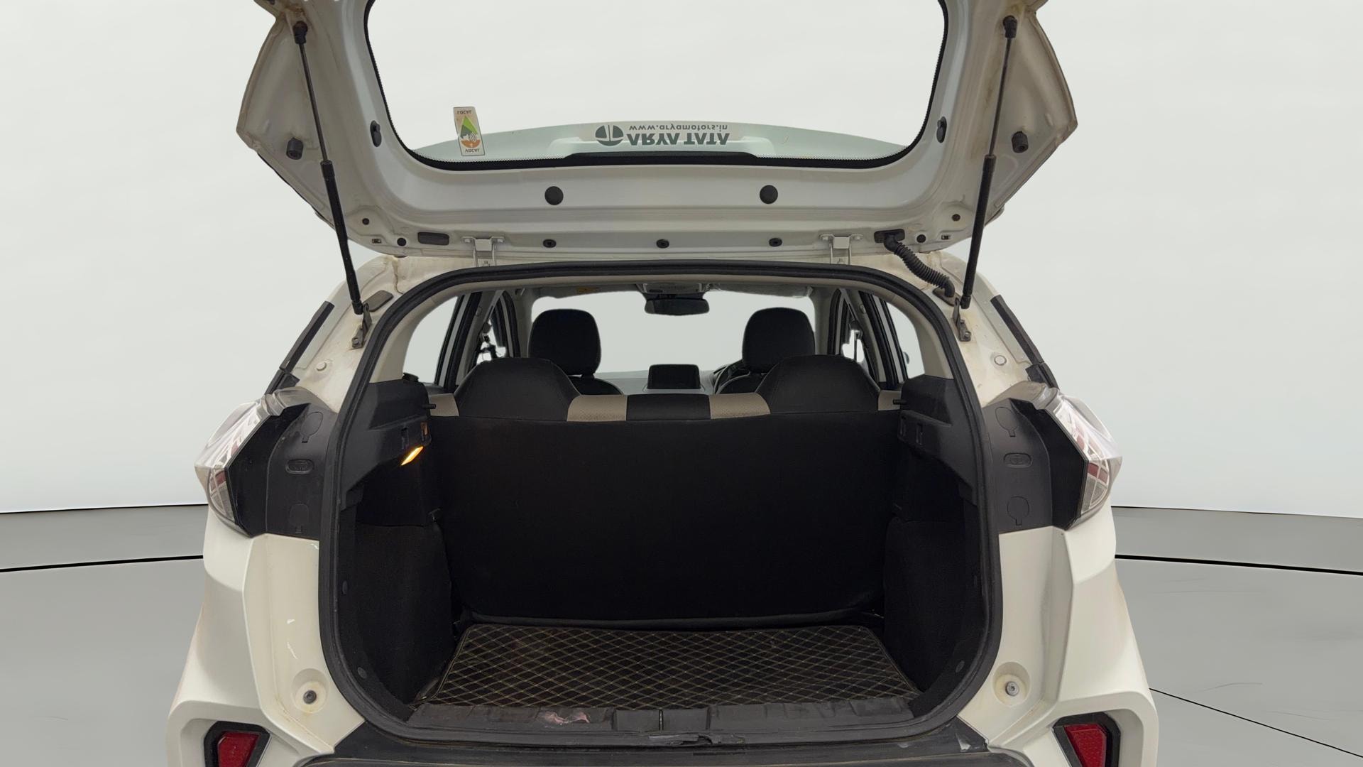View 2023 Tata Nexon Revotron XE Image 38 Used 2023 Tata Nexon Revotron XE Image 38