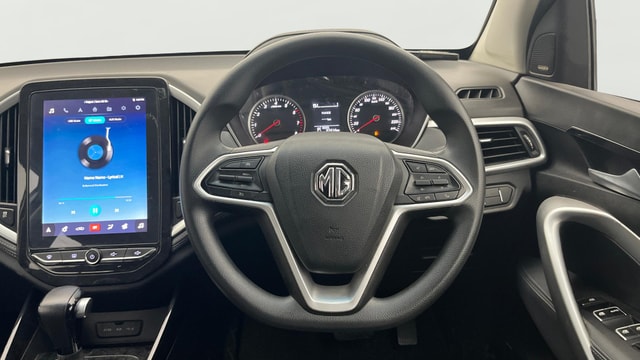 View MG Hector Image 21 Used MG Hector Image 21