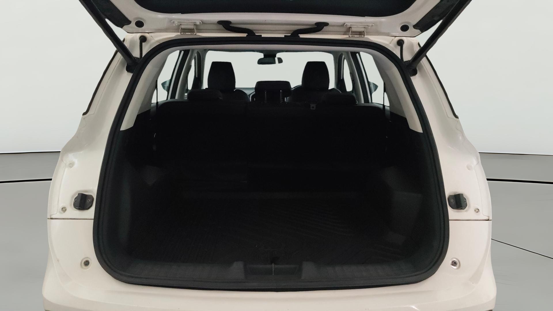 View 2019 MG Hector Sharp Petrol BS IV Image 40 Used 2019 MG Hector Sharp Petrol BS IV Image 40