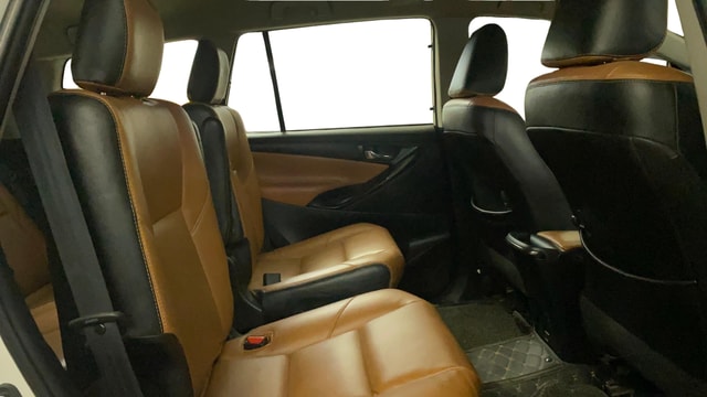 View Toyota Innova Crysta Image 37 Used Toyota Innova Crysta Image 37