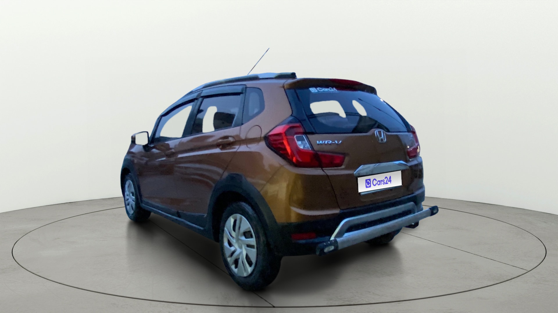 View 2017 Honda WR-V S MT Diesel Edge Edition Image 2 Used 2017 Honda WR-V S MT Diesel Edge Edition Image 2