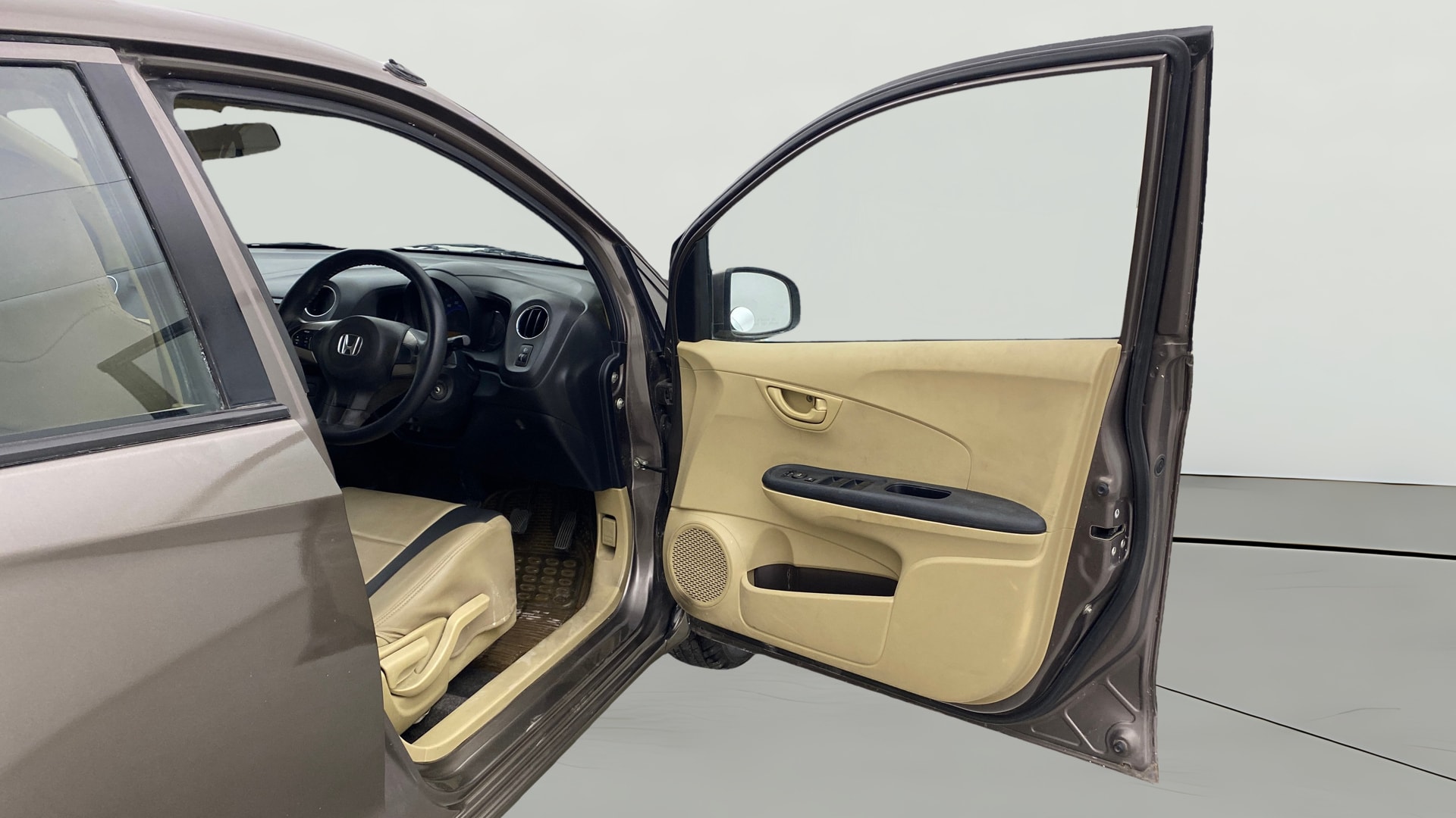 View 2014 Honda Brio S MT Petrol Image 43 Used 2014 Honda Brio S MT Petrol Image 43
