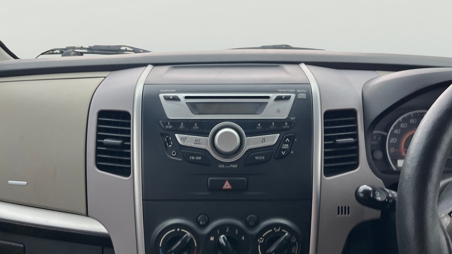 View 2013 Maruti Suzuki 1000 Base Variant Image 31 Used 2013 Maruti Suzuki 1000 Base Variant Image 31