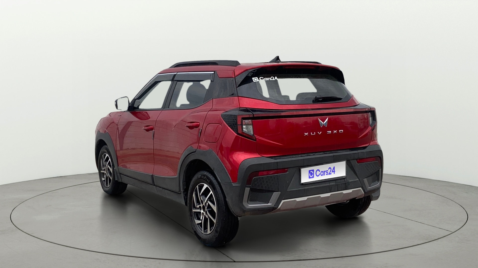 View 2024 Mahindra XUV 3XO AX5L 1.2 TGDi AT Image 2 Used 2024 Mahindra XUV 3XO AX5L 1.2 TGDi AT Image 2