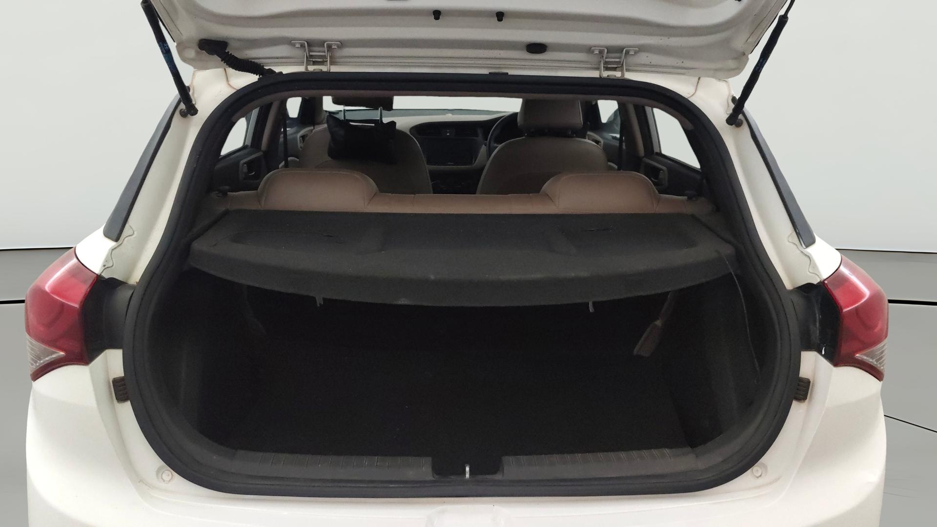 View 2015 Hyundai Elite i20 Magna 1.2 Image 37 Used 2015 Hyundai Elite i20 Magna 1.2 Image 37