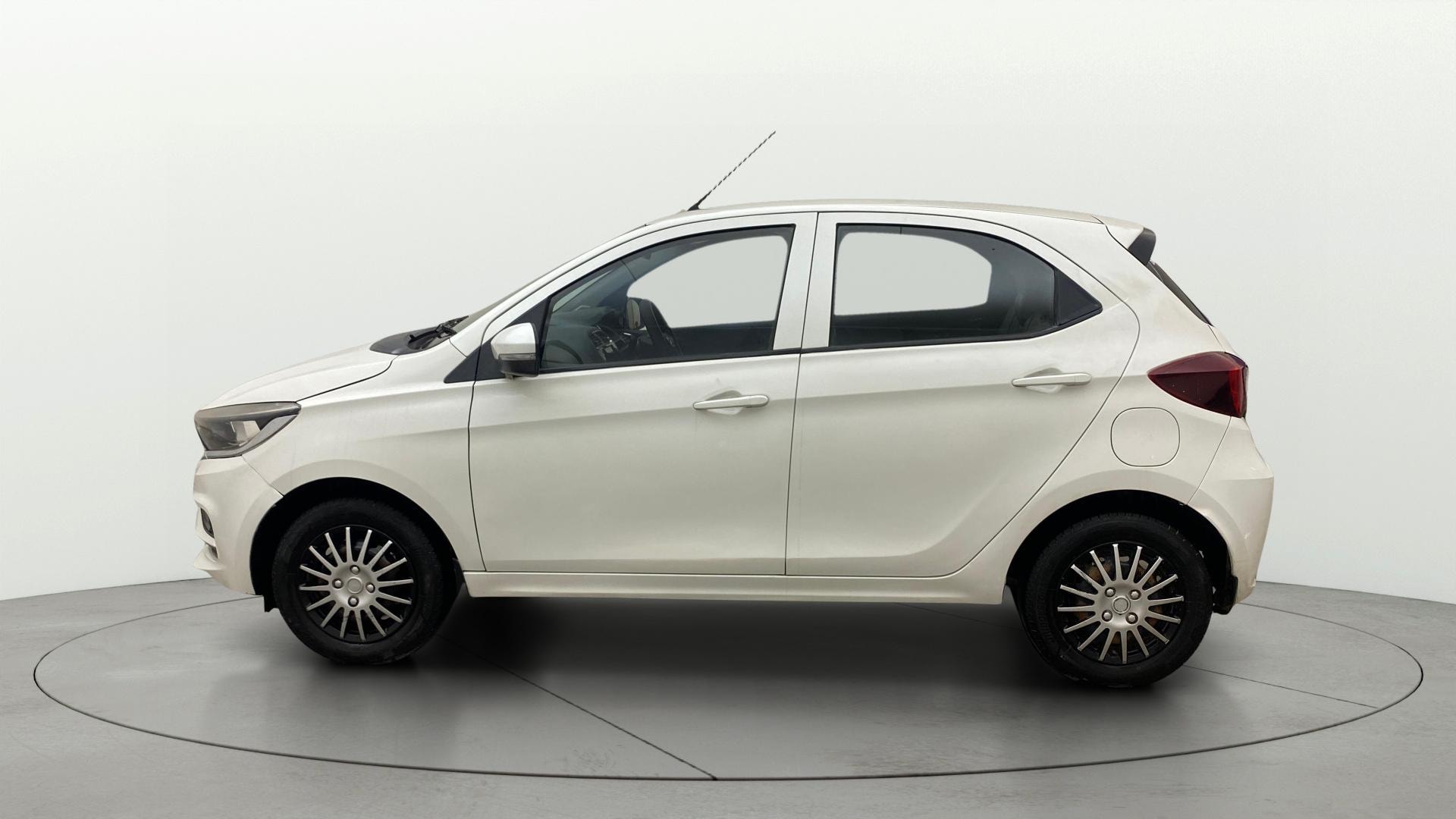 Used 2022 Tata Tiago Used 2022 Tata Tiago