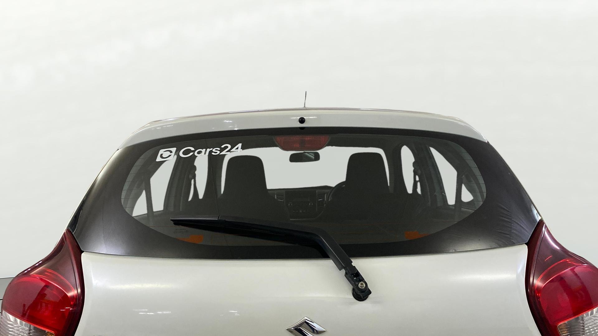 View 2022 Maruti Suzuki 1000 Base Variant Image 4 Used 2022 Maruti Suzuki 1000 Base Variant Image 4