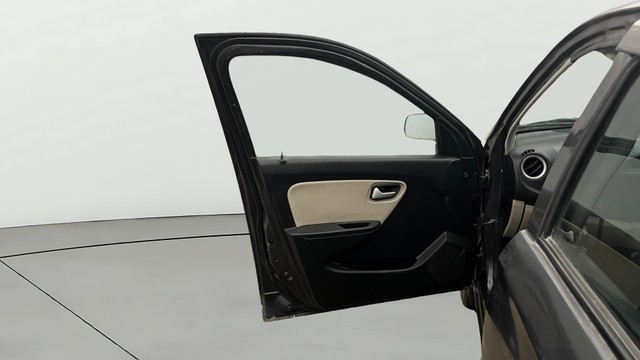 View Maruti Suzuki 1000 Image 30 Used Maruti Suzuki 1000 Image 30