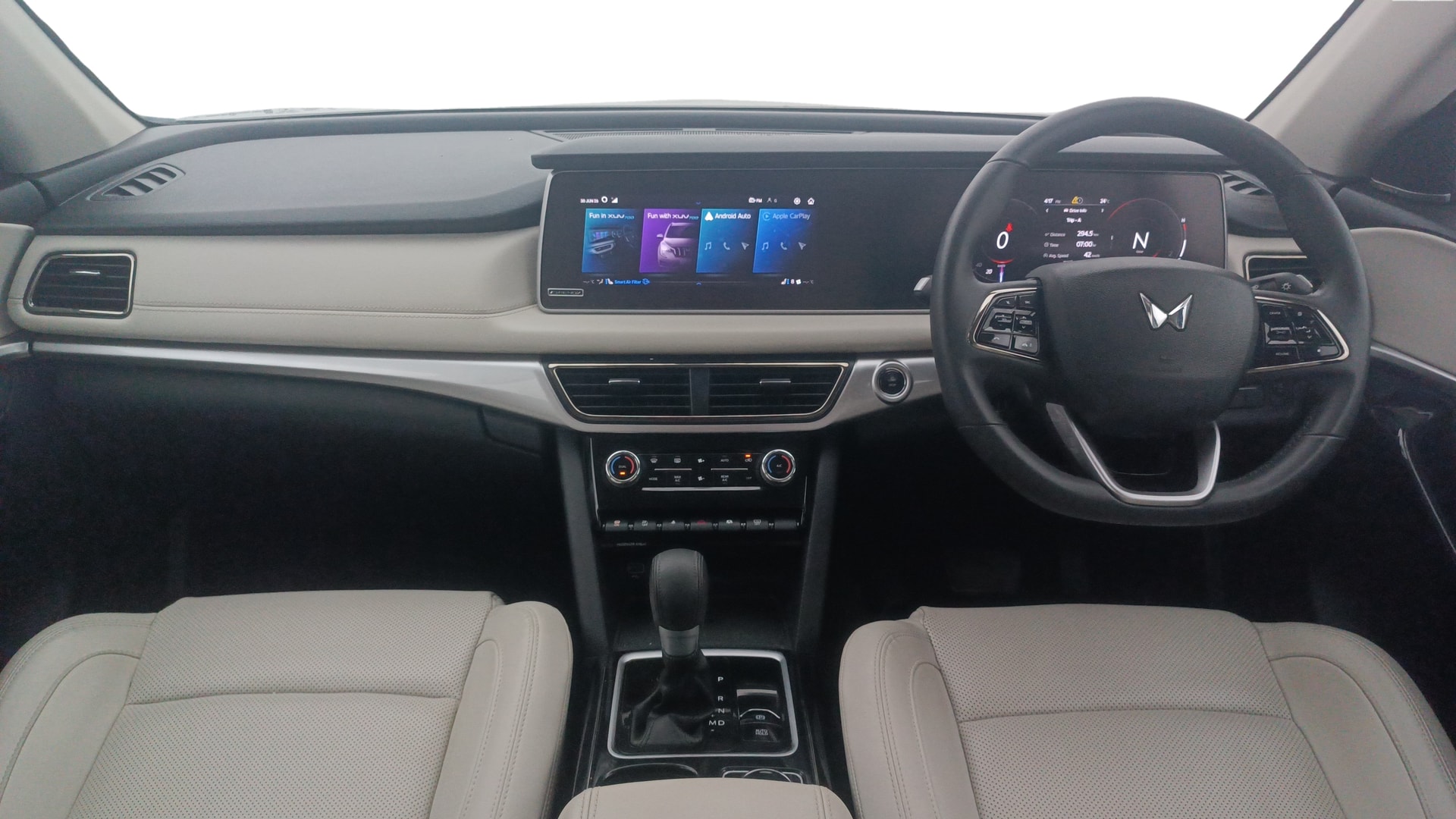 Used 2024 Mahindra XUV700 Used 2024 Mahindra XUV700