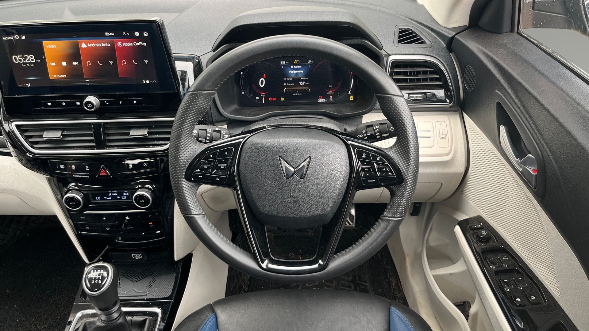 Used 2024 Mahindra XUV 3XO Used 2024 Mahindra XUV 3XO
