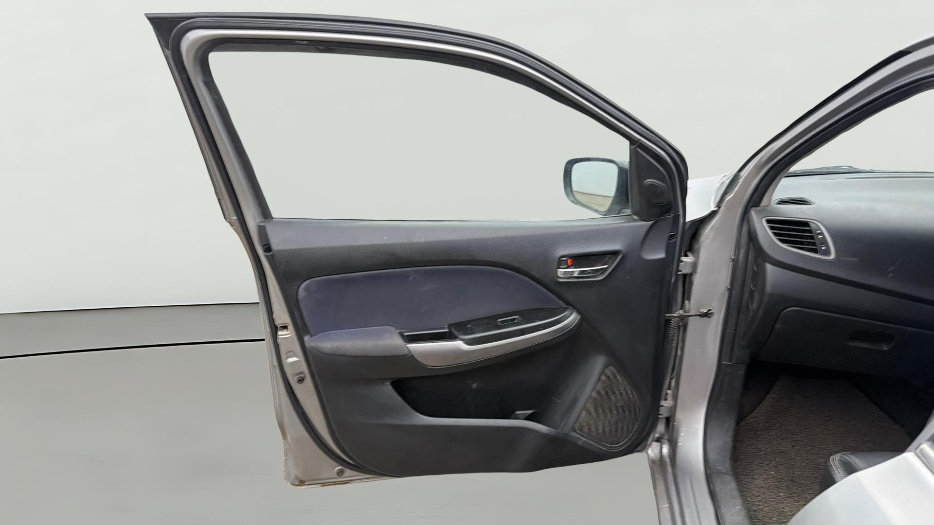 View 2019 Maruti Suzuki 1000 Base Variant Image 36 Used 2019 Maruti Suzuki 1000 Base Variant Image 36