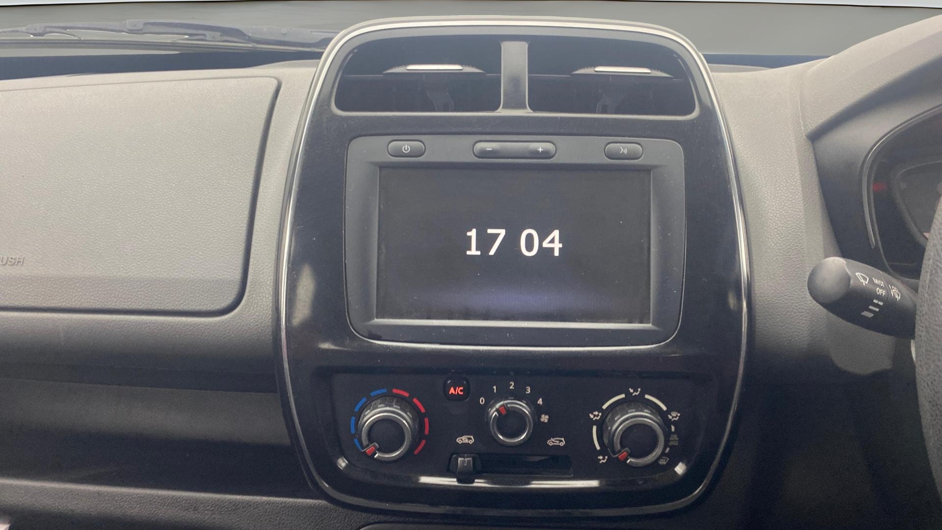 View 2019 Renault Kwid RXL 1.0 BS IV Image 17 Used 2019 Renault Kwid RXL 1.0 BS IV Image 17