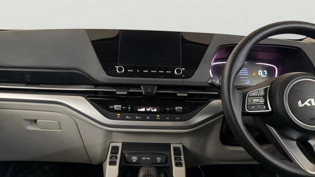 View Kia Carens Image 34 Used Kia Carens Image 34