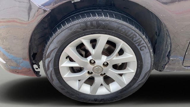 View Nissan Sunny Image 27 Used Nissan Sunny Image 27