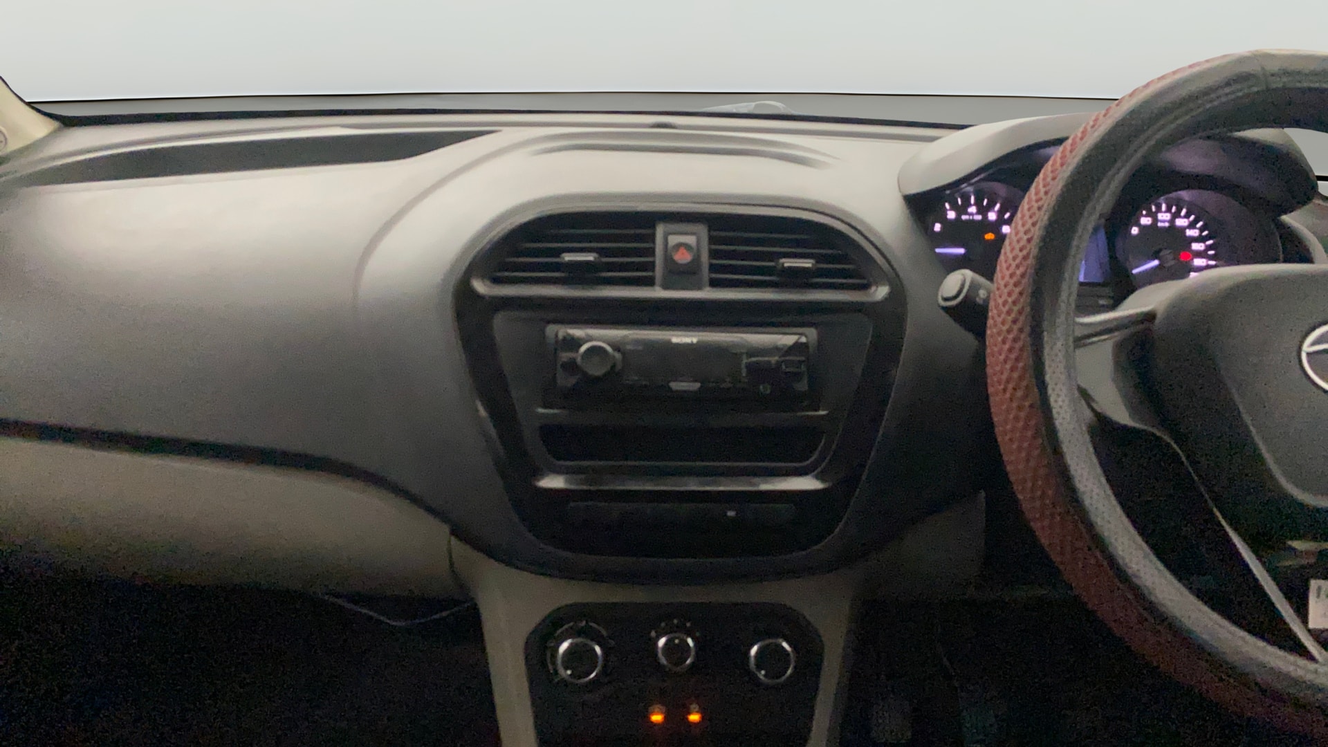 View 2018 Tata Tiago Revotorq XB Image 34 Used 2018 Tata Tiago Revotorq XB Image 34