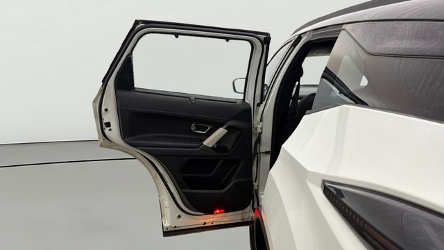 View Tata Harrier Image 23 Used Tata Harrier Image 23