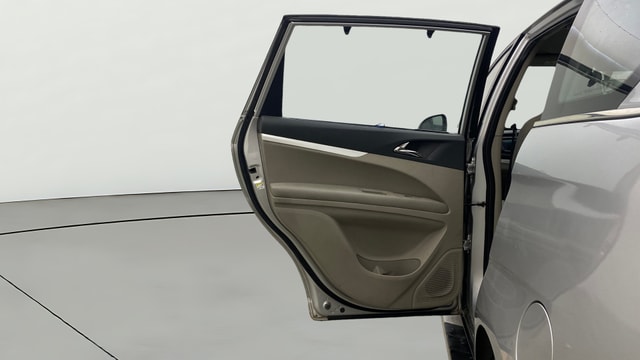 View Mahindra Marazzo Image 24 Used Mahindra Marazzo Image 24