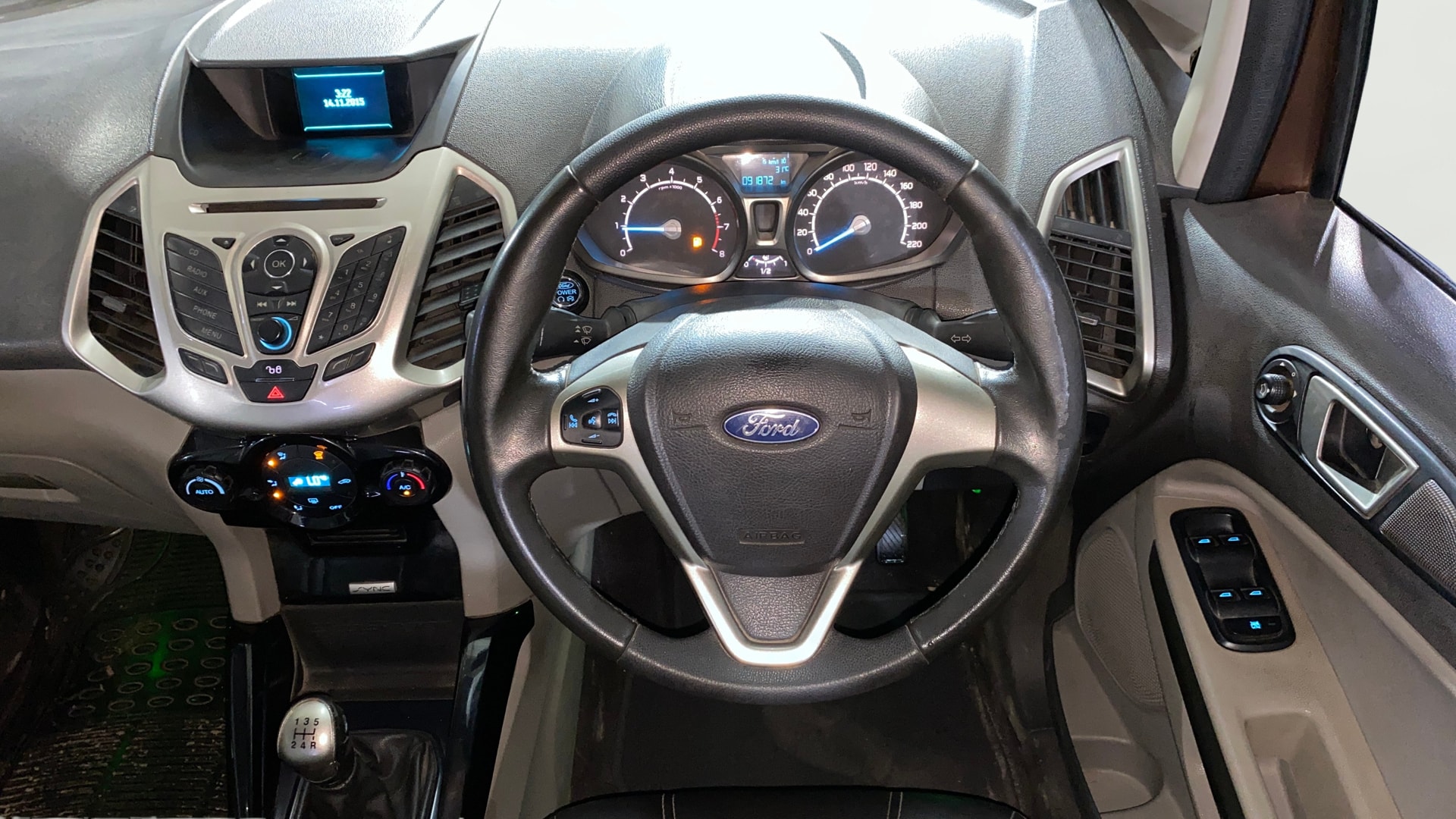View 2017 Ford EcoSport 1.5 TDCi Diesel Ambiente BS IV Image 20 Used 2017 Ford EcoSport 1.5 TDCi Diesel Ambiente BS IV Image 20