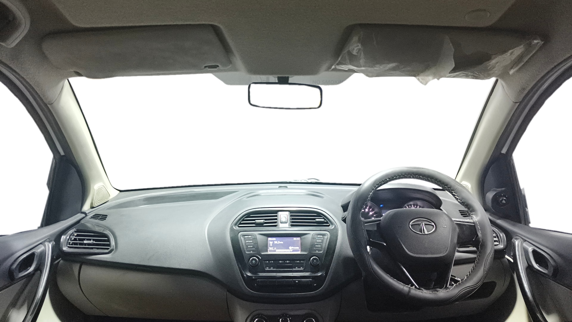 View 2019 Tata Tiago Revotorq XB Image 15 Used 2019 Tata Tiago Revotorq XB Image 15