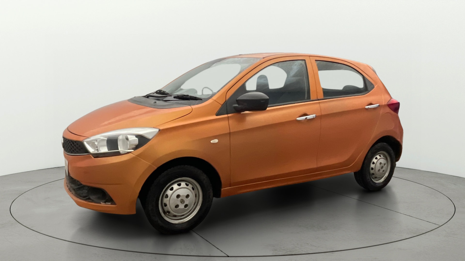 View 2017 Tata Tiago Revotorq XB Image 34 Used 2017 Tata Tiago Revotorq XB Image 34