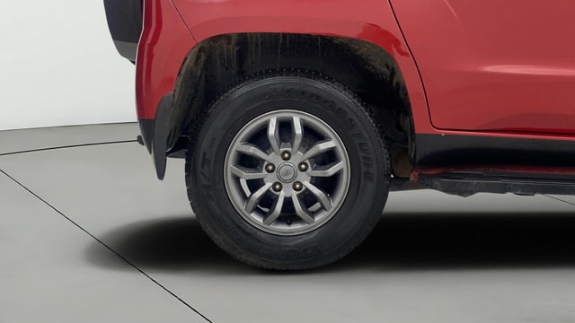 View Mahindra TUV300 Image 23 Used Mahindra TUV300 Image 23