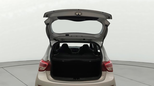 View Hyundai Grand i10 Image 16 Used Hyundai Grand i10 Image 16
