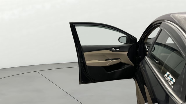 View Hyundai Verna Image 38 Used Hyundai Verna Image 38