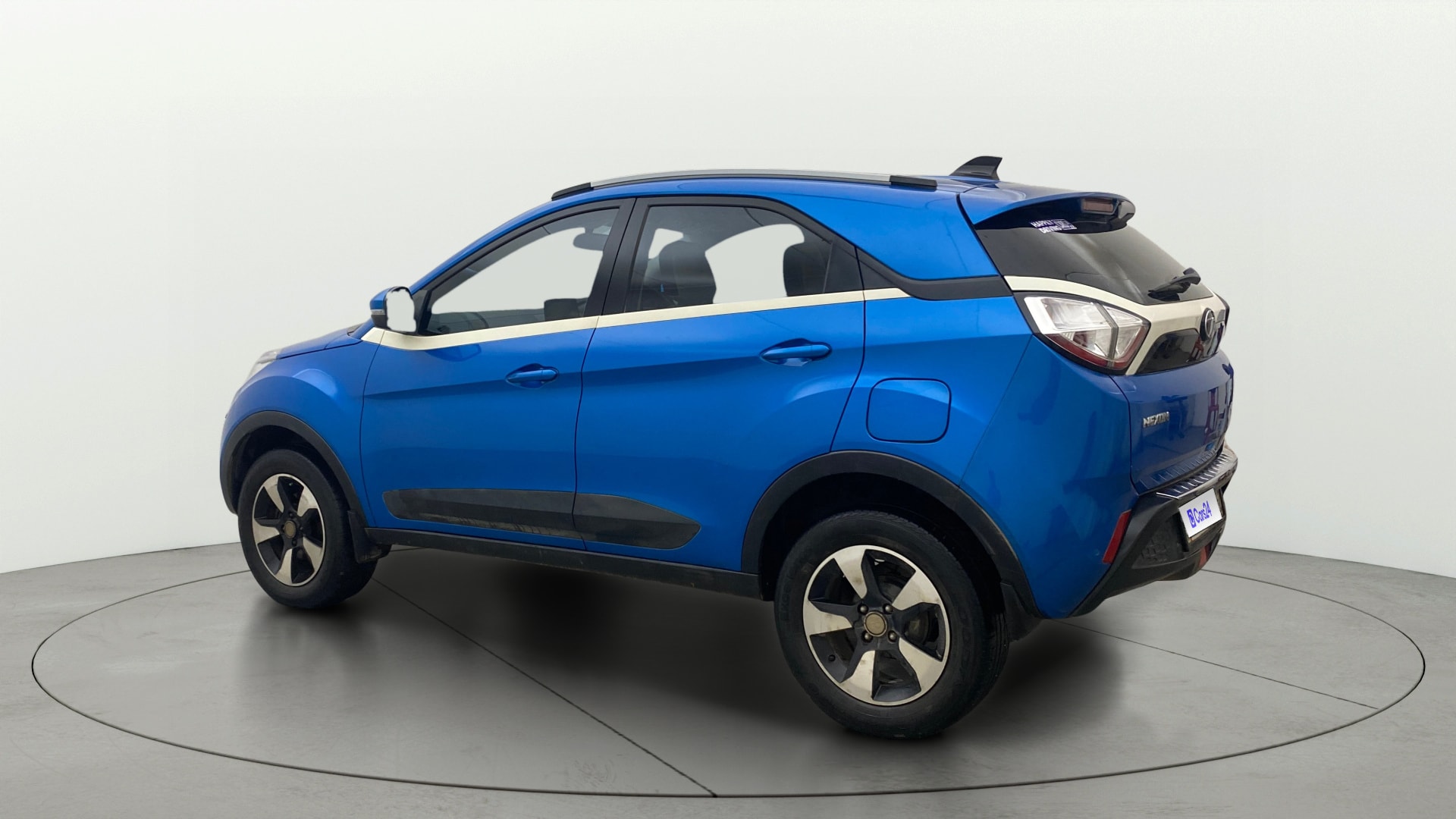 View 2018 Tata Nexon XZ Plus Diesel Image 2 Used 2018 Tata Nexon XZ Plus Diesel Image 2