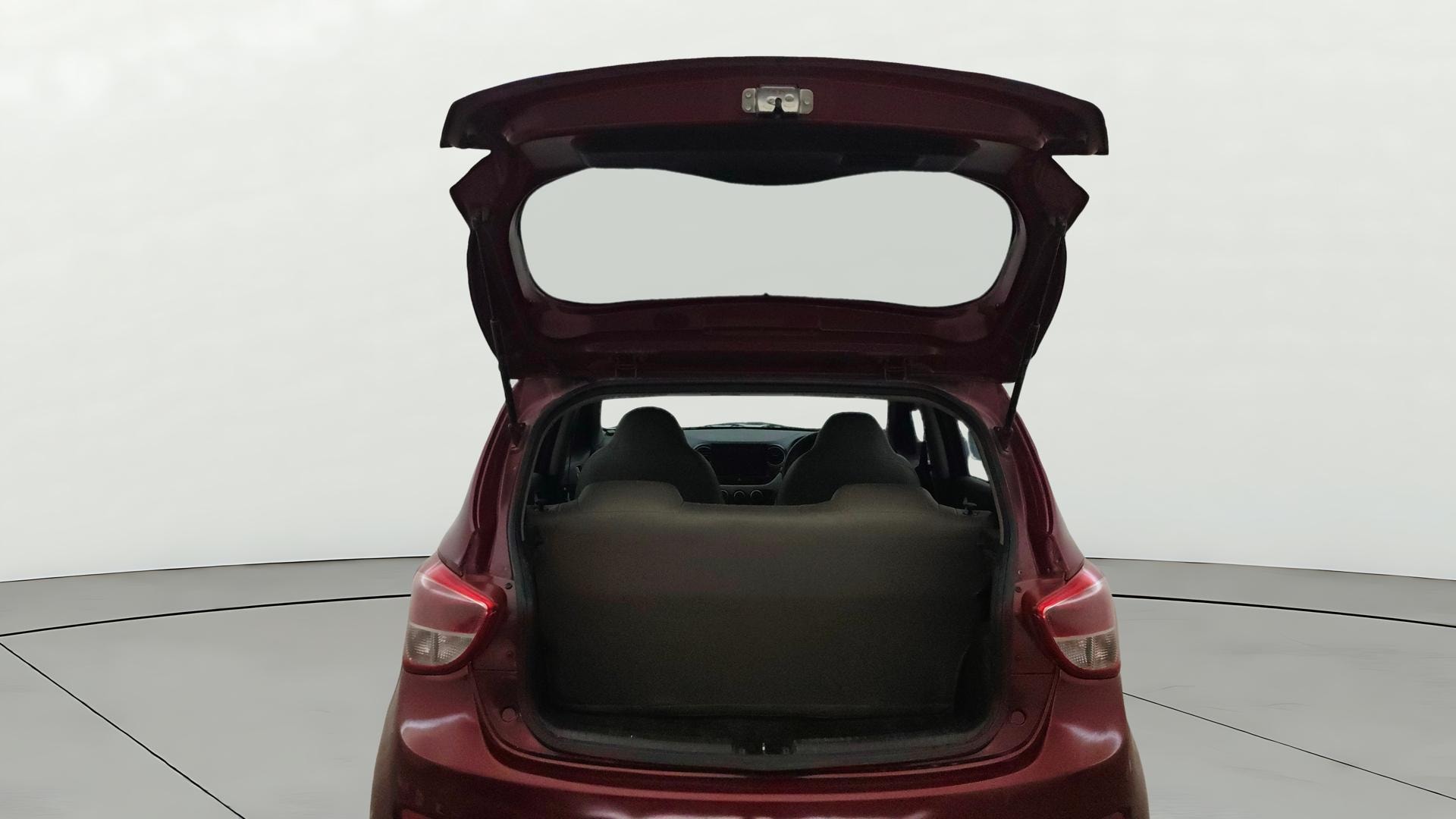 View 2013 Hyundai Grand i10 Sportz 1.2 Kappa Image 30 Used 2013 Hyundai Grand i10 Sportz 1.2 Kappa Image 30