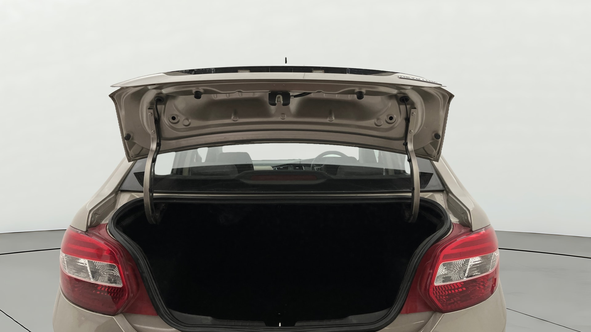 View 2015 Tata Zest XM Petrol Image 16 Used 2015 Tata Zest XM Petrol Image 16