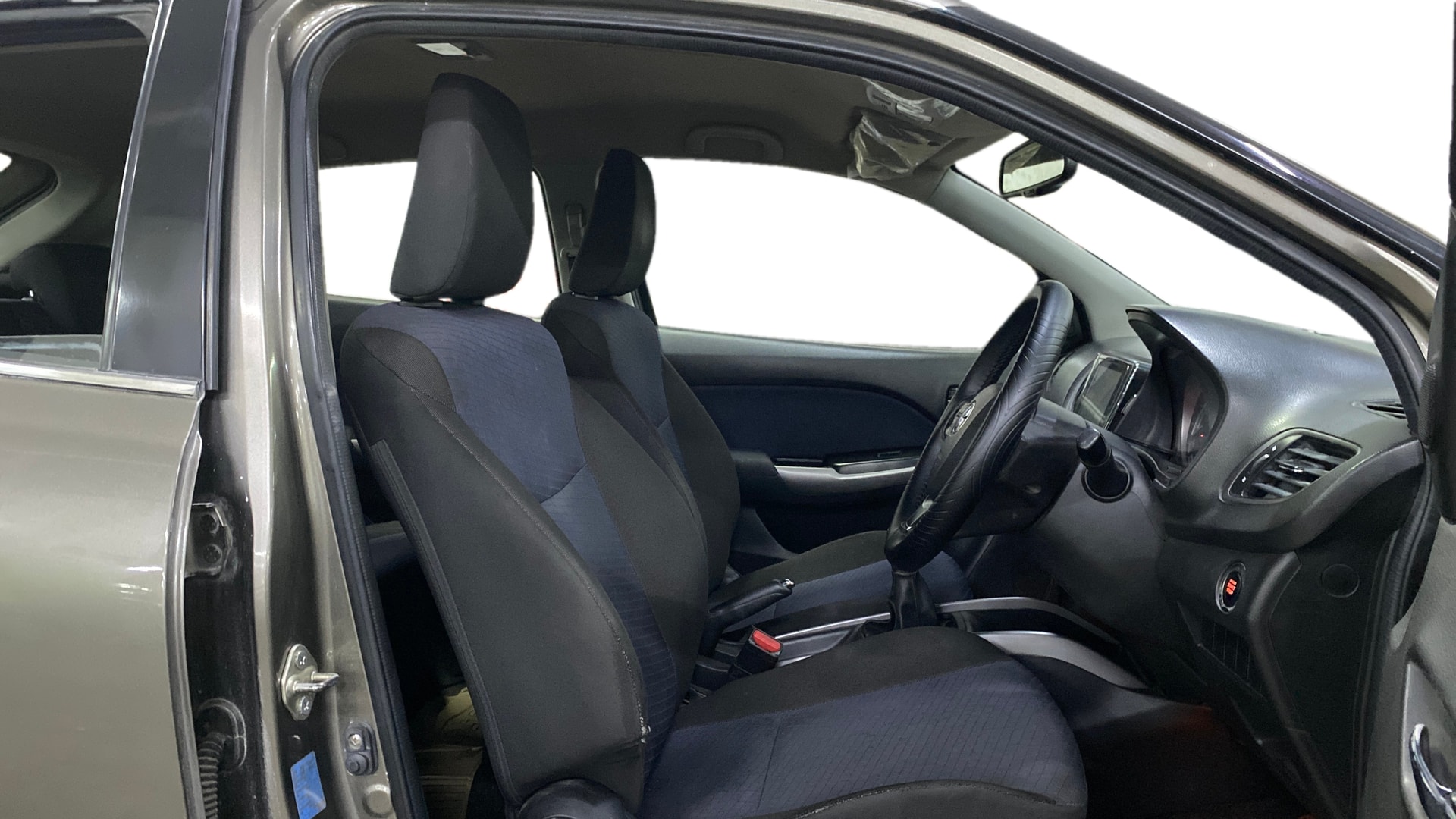 View 2020 Toyota Glanza G MT Image 17 Used 2020 Toyota Glanza G MT Image 17
